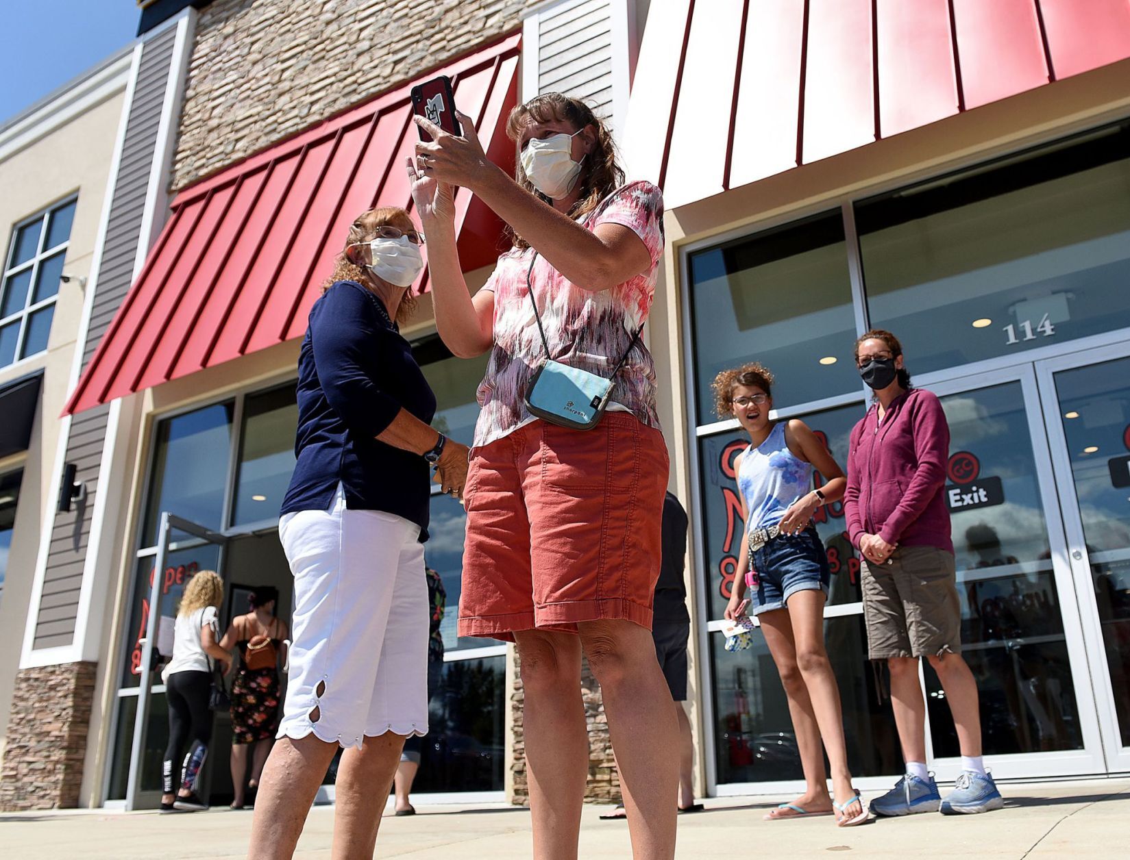 Golden Corral opens